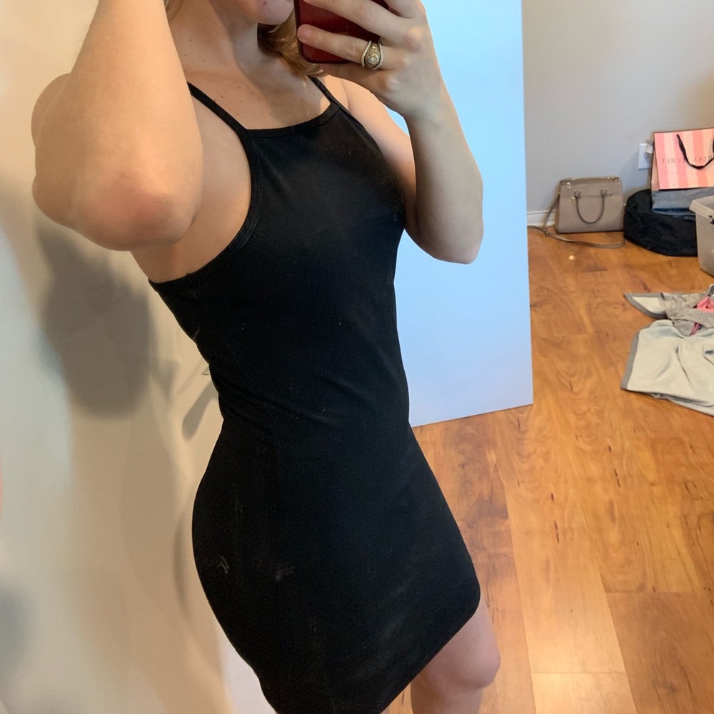 Simple LBD - Picture 2 of 2